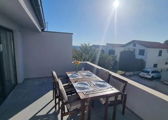 Salt And Sun Apartman *