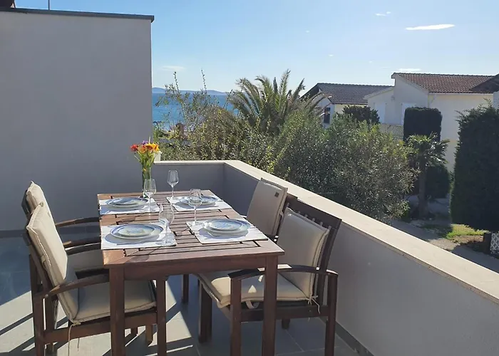 Salt And Sun Apartman Vir