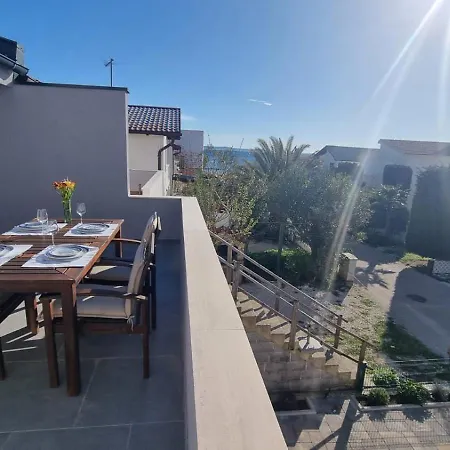 Apartman Innova Travelvir - Salt And Sun *