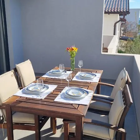 Salt And Sun Appartement