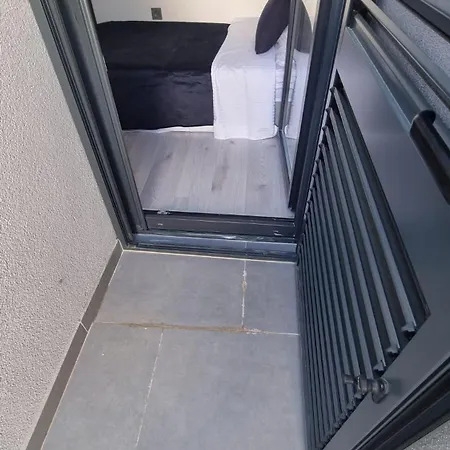 Salt And Sun Lejlighed *