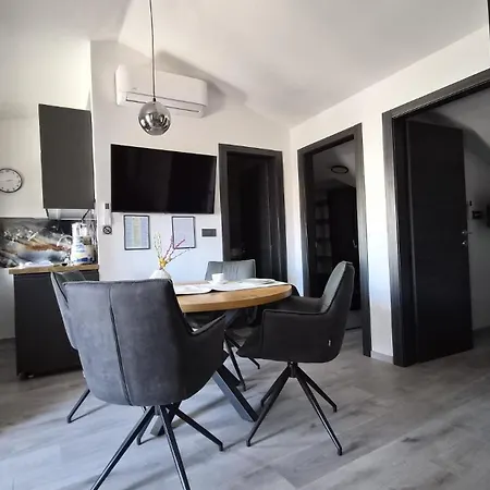 Apartman Innova Travelvir - Salt And Sun