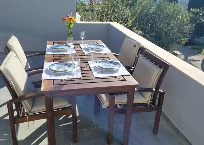 Innova Travelvir - Salt And Sun アパート *