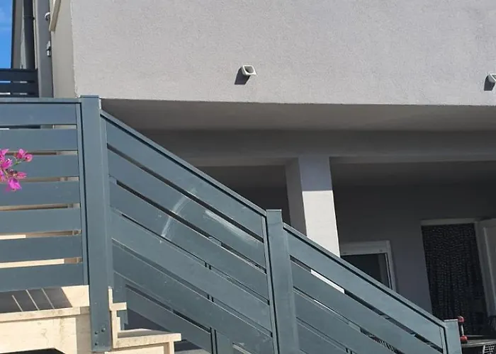 アパート Innova Travelvir - Salt And Sun